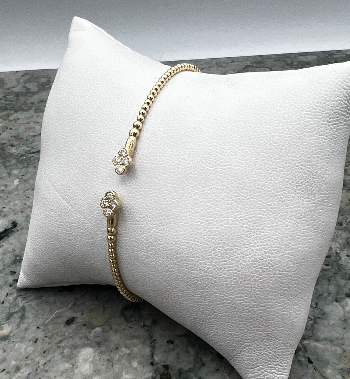 14K Gold Beaded Bangle Bracelet with Diamond Clover Motif 2