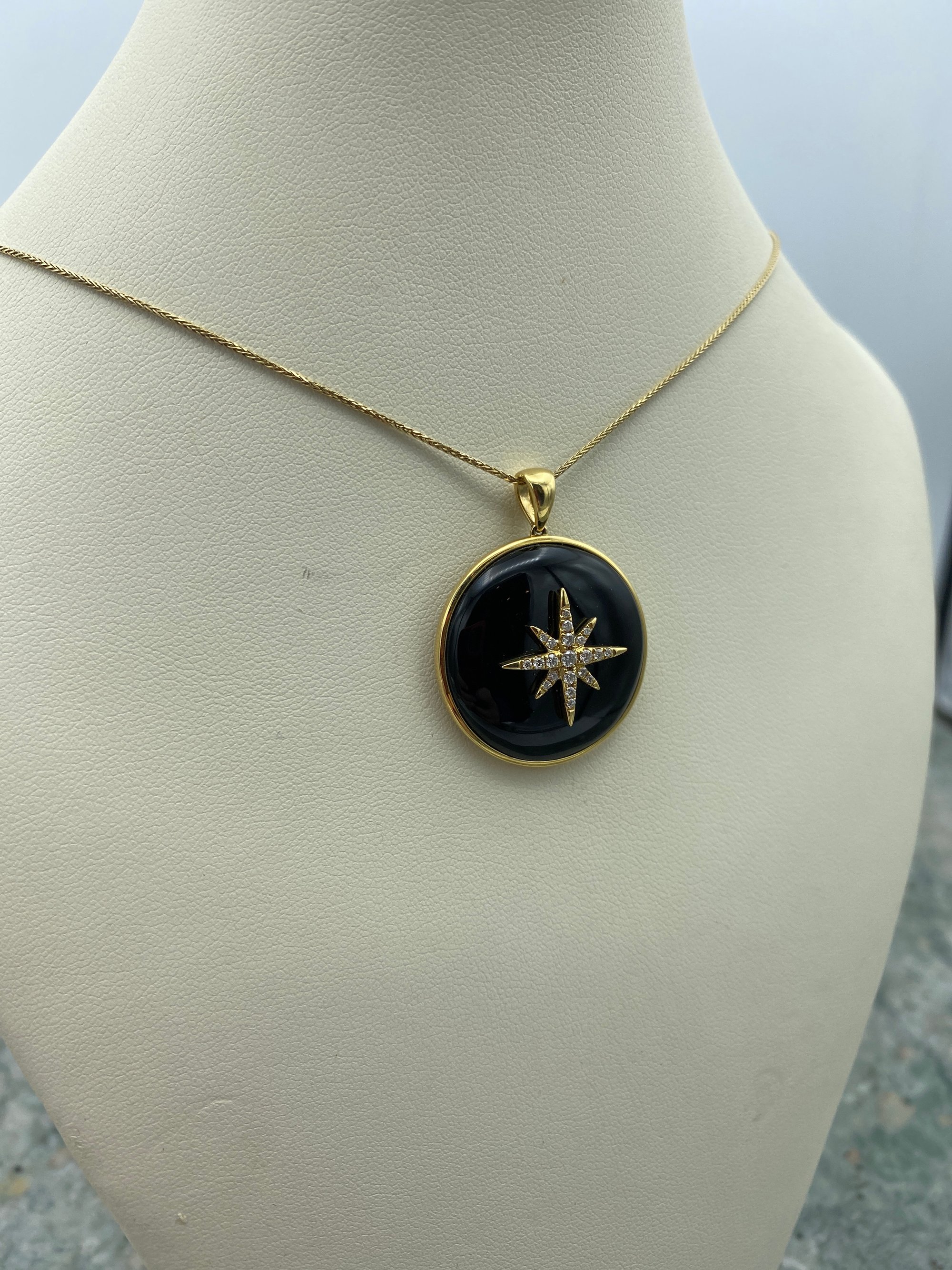 18K Pendant 16.15ct Black Onyx with 21 .17tw Dimonds 2