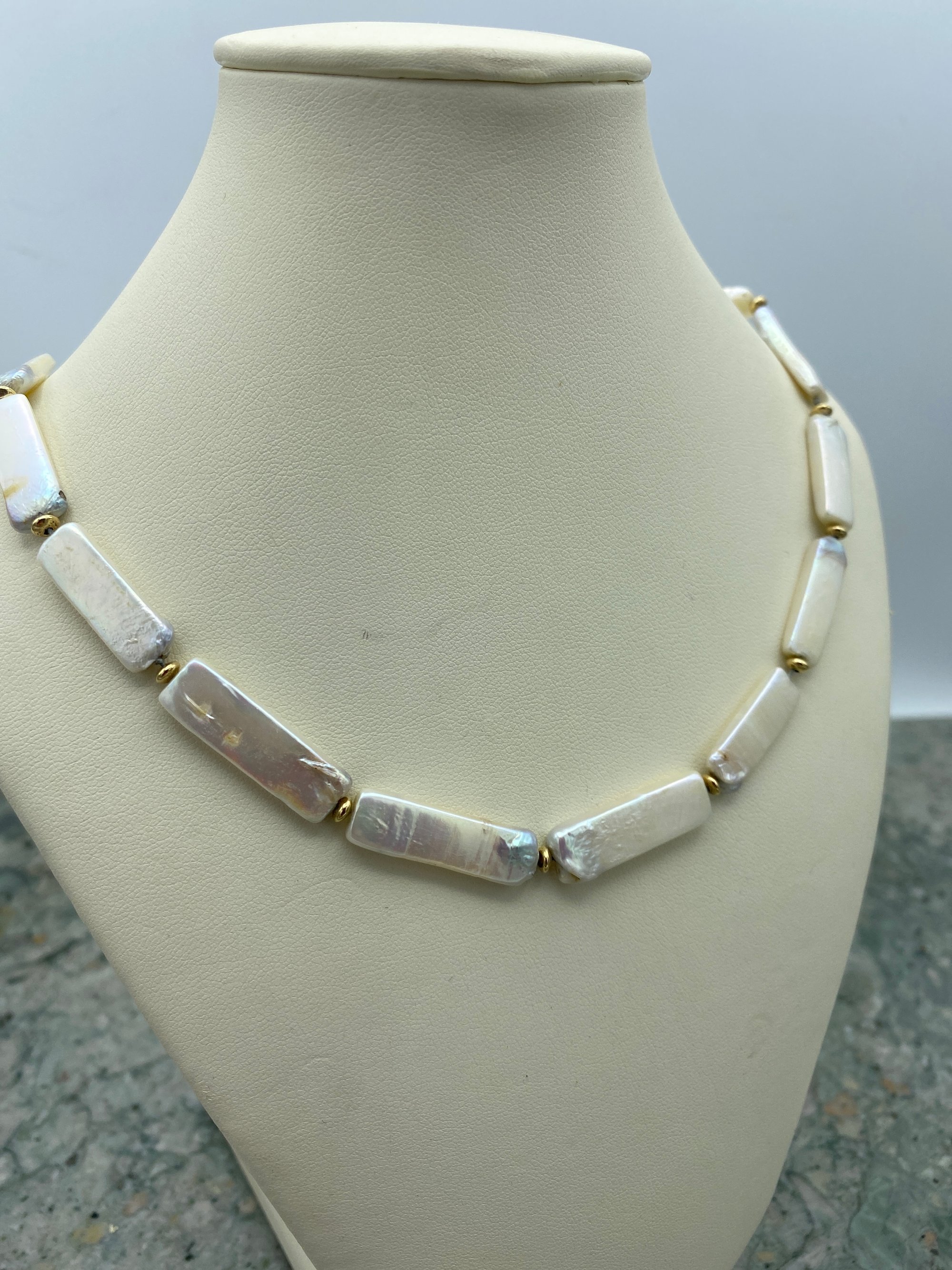 14k White Pearl Necklace 2
