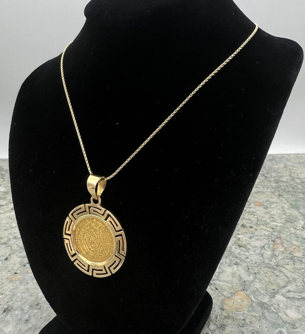 18 Coin Shape Ant Design 14K 3