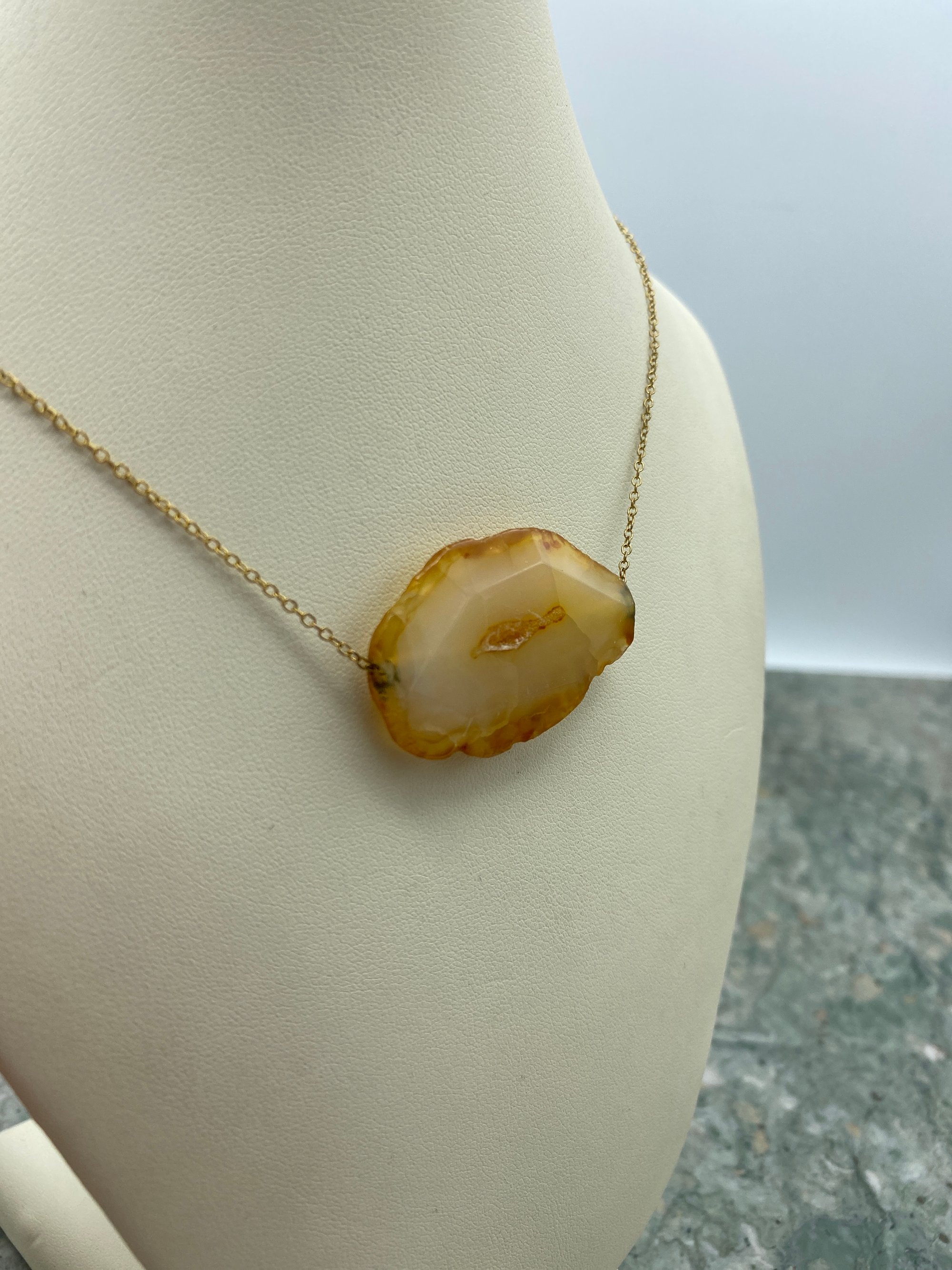 Gold Filled Lobster Clip Chain with Natural Agate Slice 2