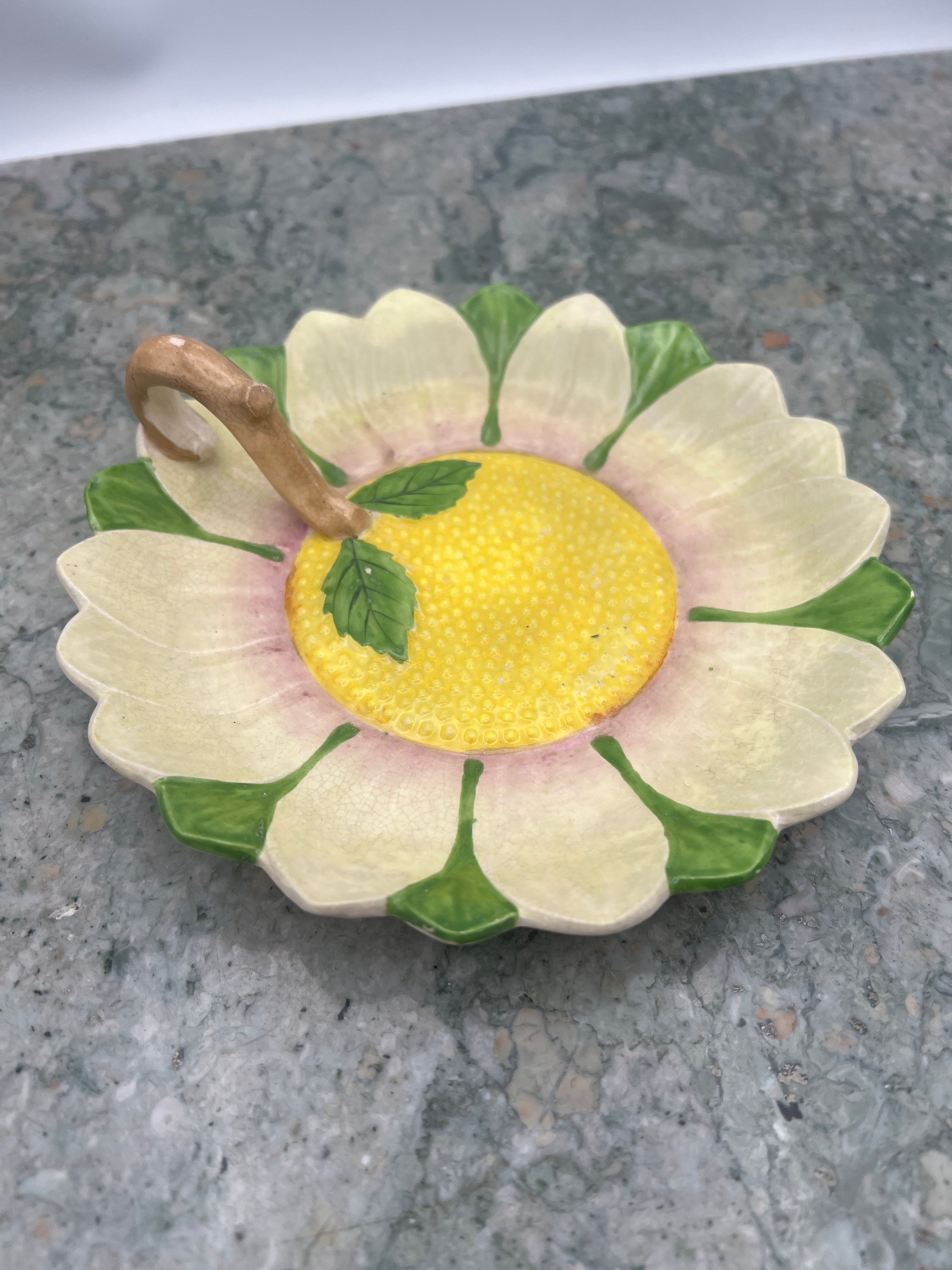 Vintage Ceramic Daisy Flower Serving Dish with Handle 4