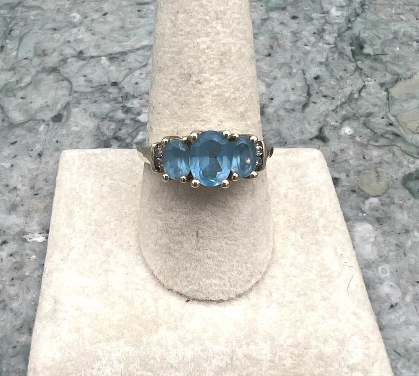 10k Vintage Gold Three-Stone Blue Stone Ring with Diamond Accents 3