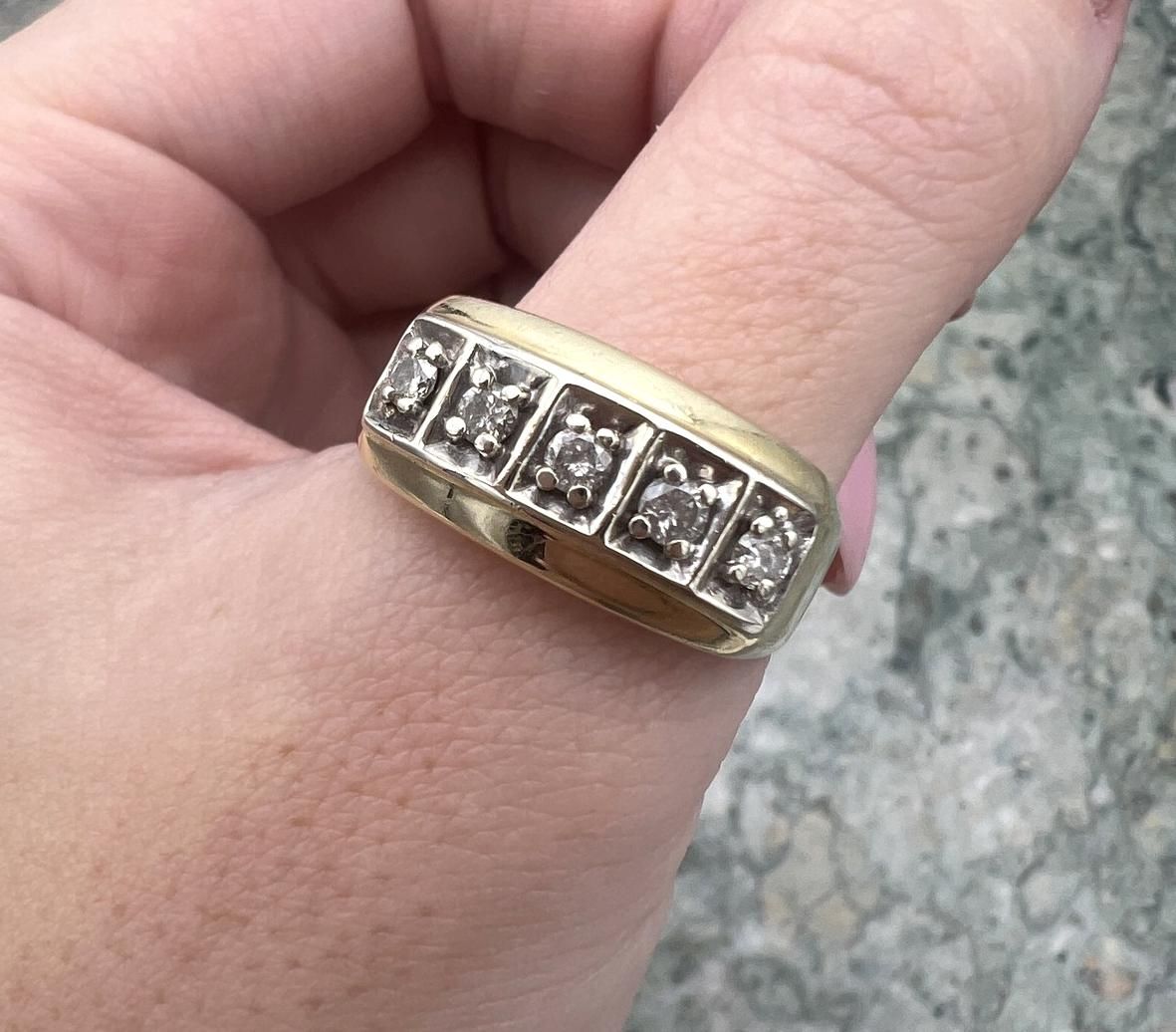 14k Vintage Gold Diamond Band Ring Five Stone 2