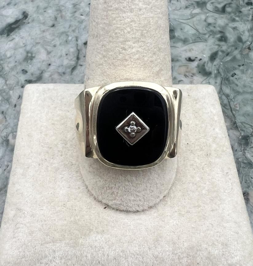 10k Vintage Men's Onyx Signet Ring with Diamond Accent 2