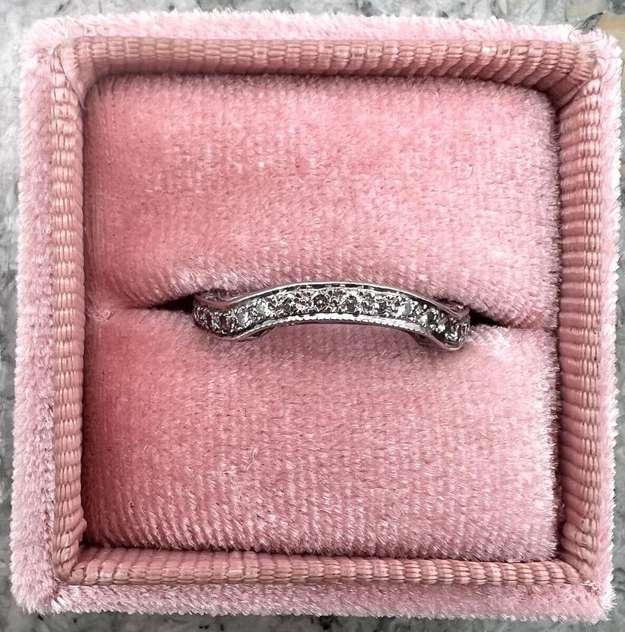 18k White Gold Vintage Diamond Wedding Band Art Deco Style