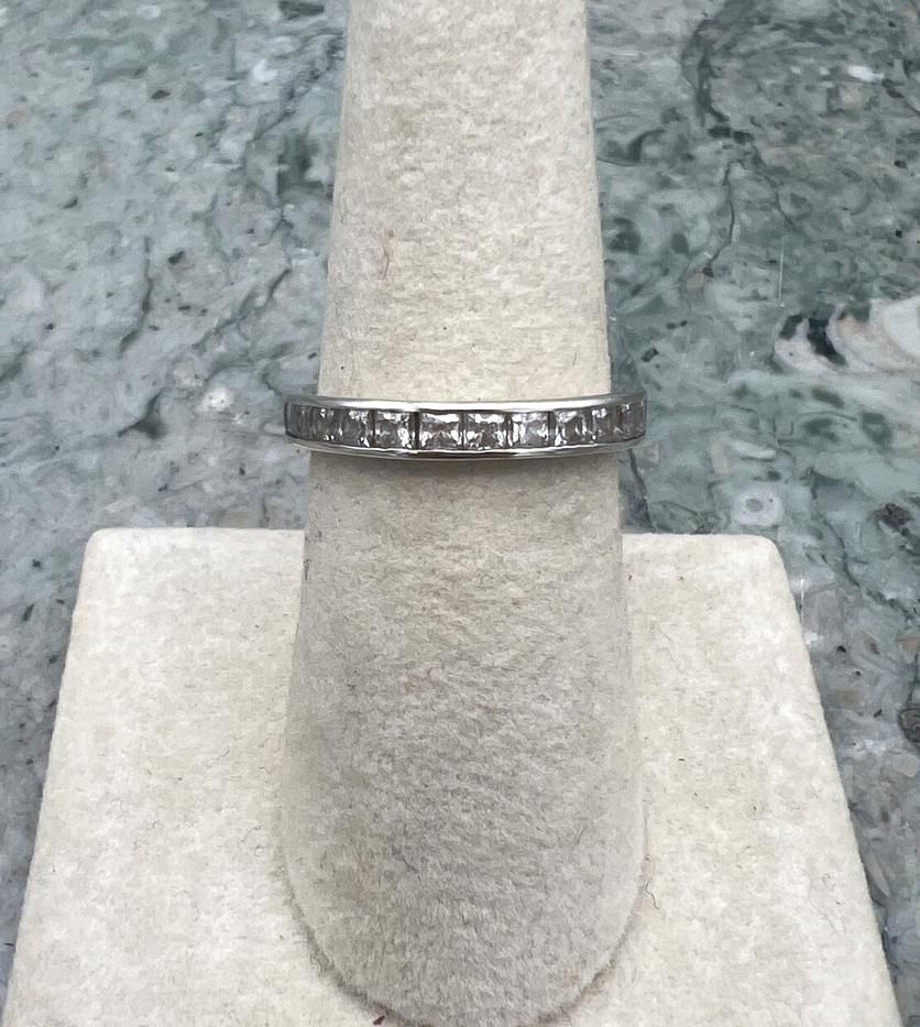 14k White Gold Channel-Set Princess Cut Band Ring 3