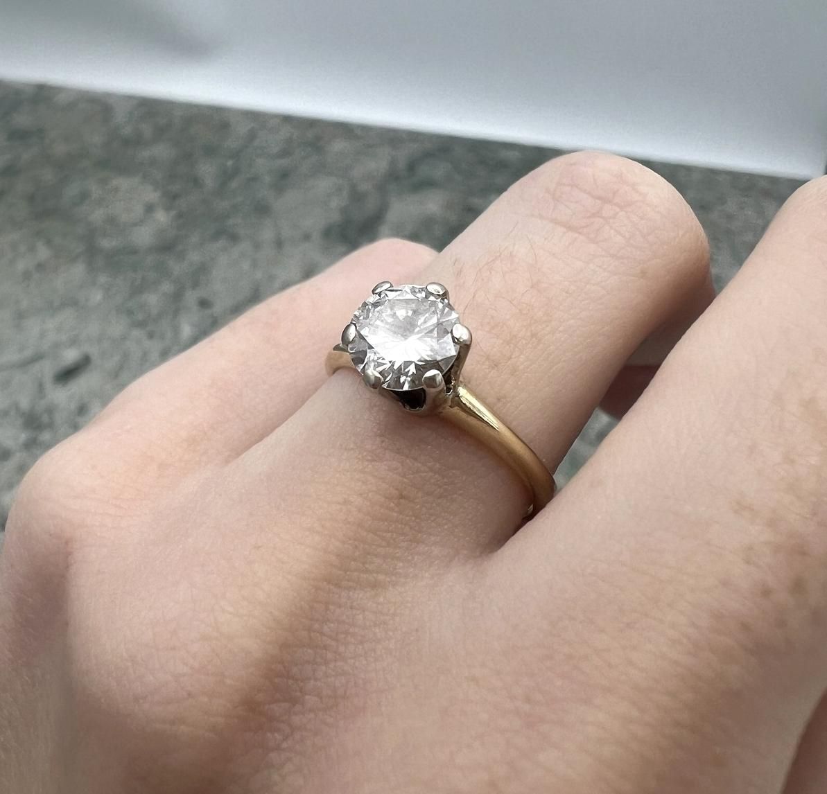 14k Round Solitaire Diamond Engagement Ring in Gold Setting 3