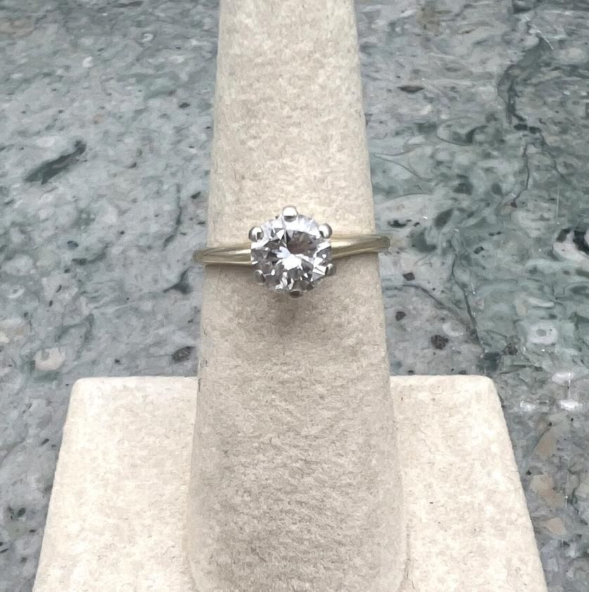 14k Round Solitaire Diamond Engagement Ring in Gold Setting 4