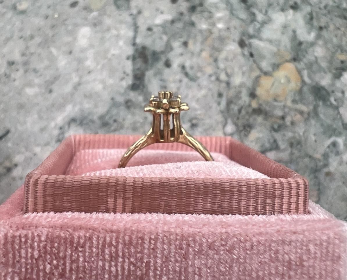 14k Vintage Gold Tone Diamond Cluster Flower Ring 2