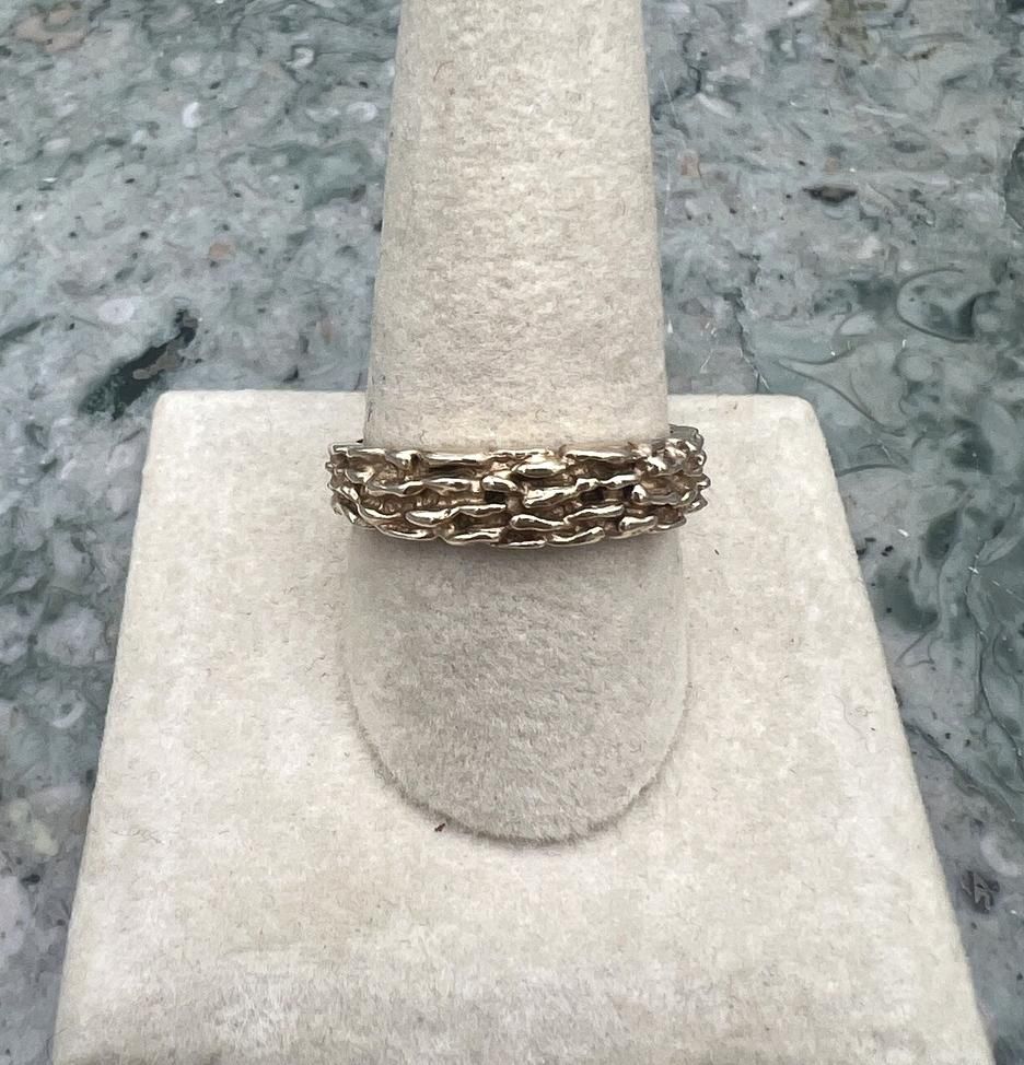 Vintage Gold-Tone Nugget Style Band Ring 1970s-80s 3