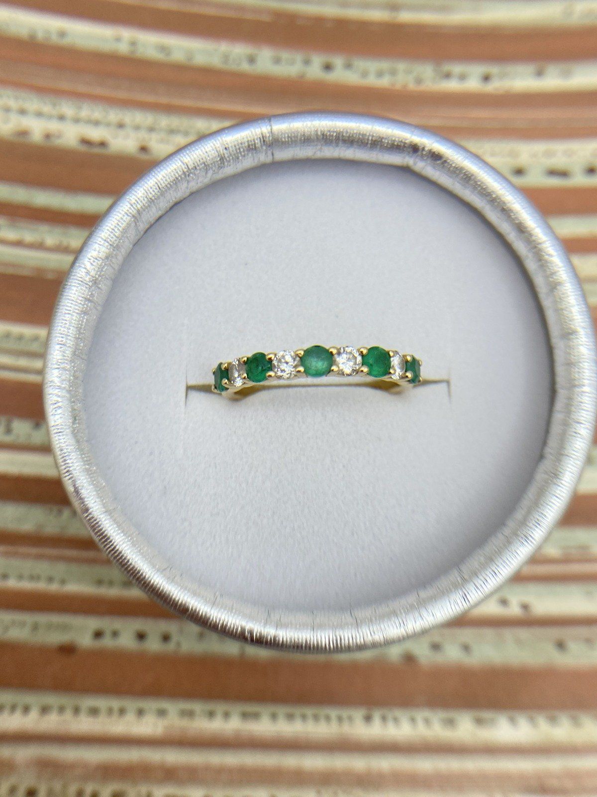 Stunning Modern 14k Gold Emerald Diamond Intermitted Pave Ring Band 5