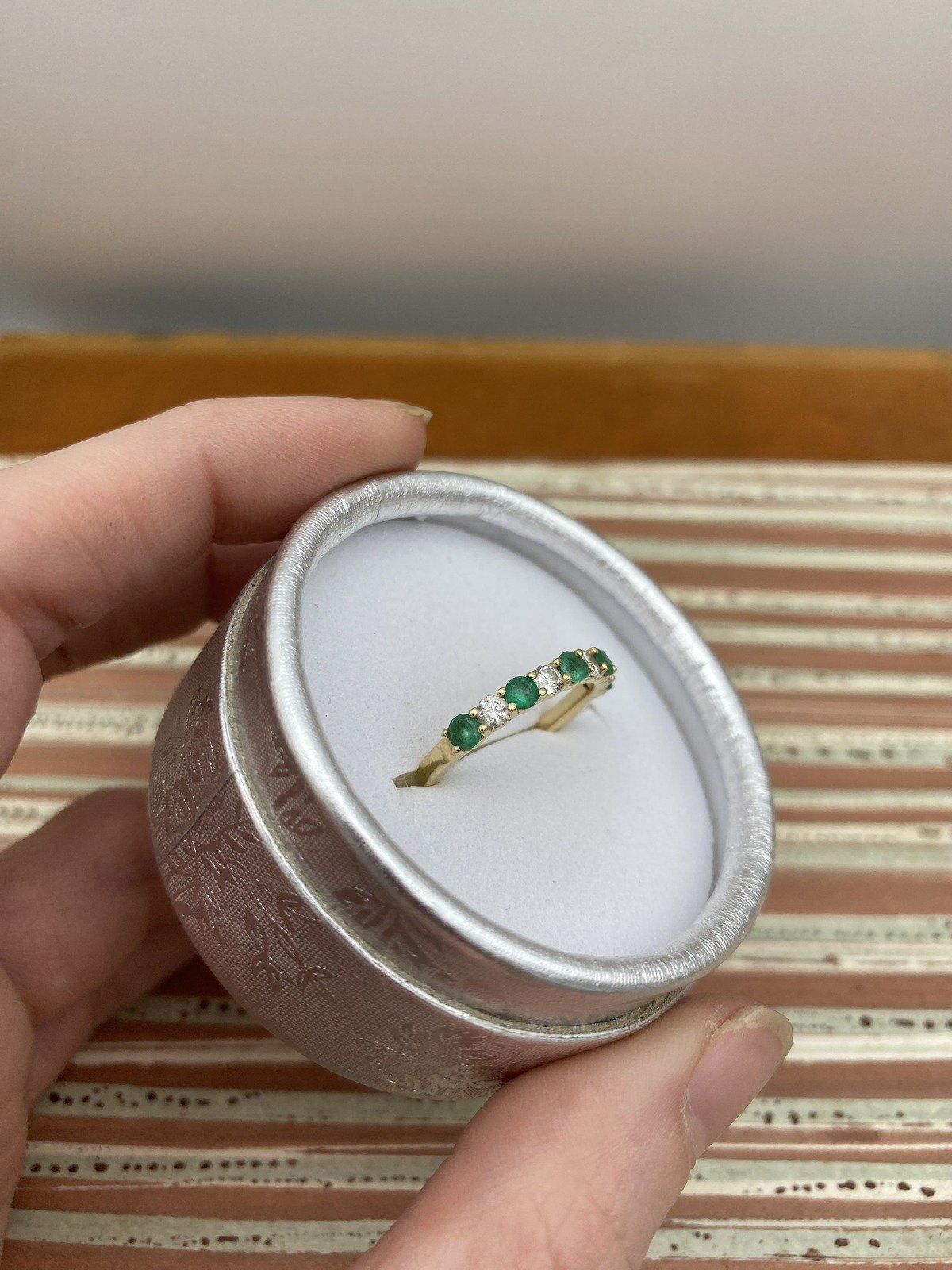 Stunning Modern 14k Gold Emerald Diamond Intermitted Pave Ring Band 10