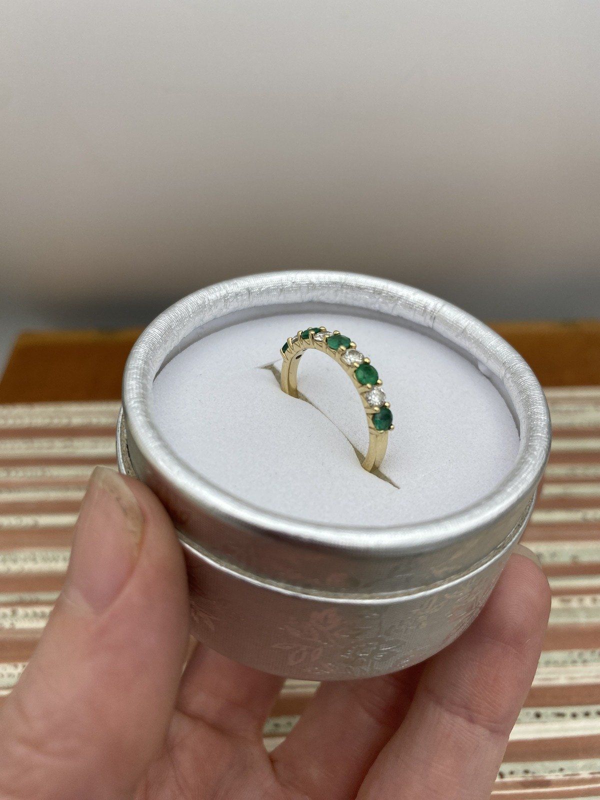 Stunning Modern 14k Gold Emerald Diamond Intermitted Pave Ring Band 4