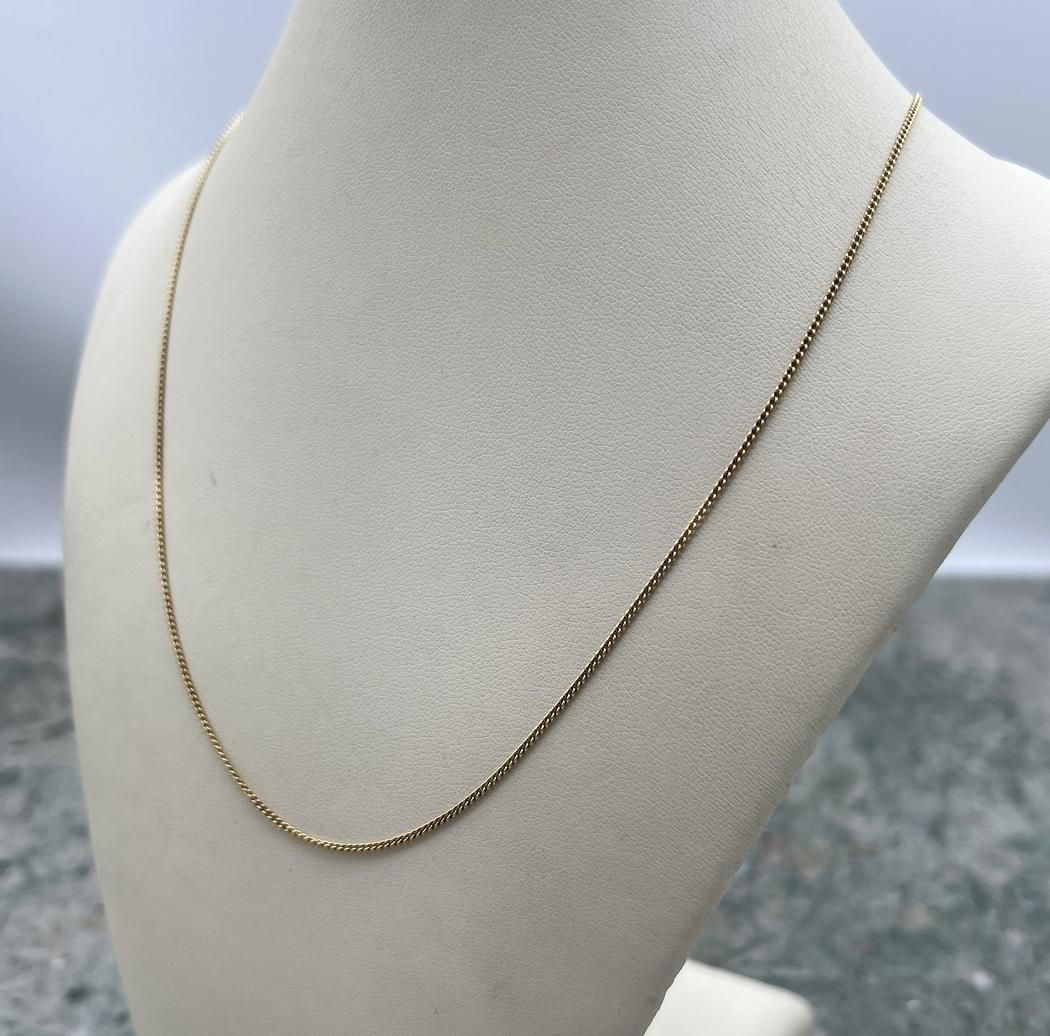 14k Gold Curb Link Chain Necklace. 18" Chain. 3