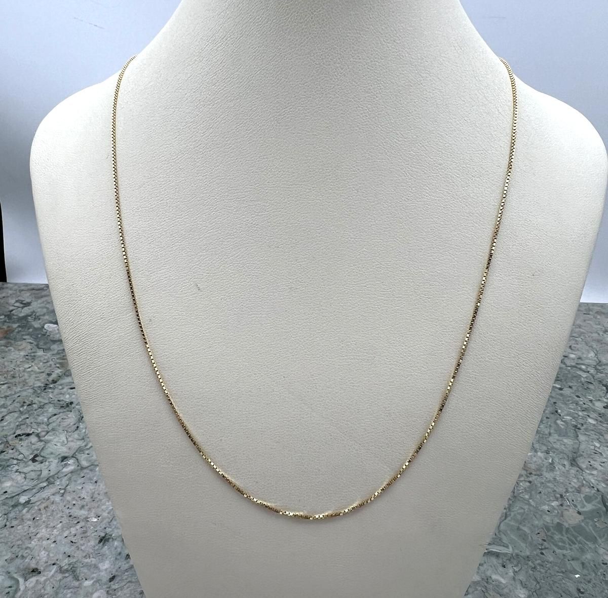 14k Delicate Gold Box Chain Necklace. 18" Chain. 3