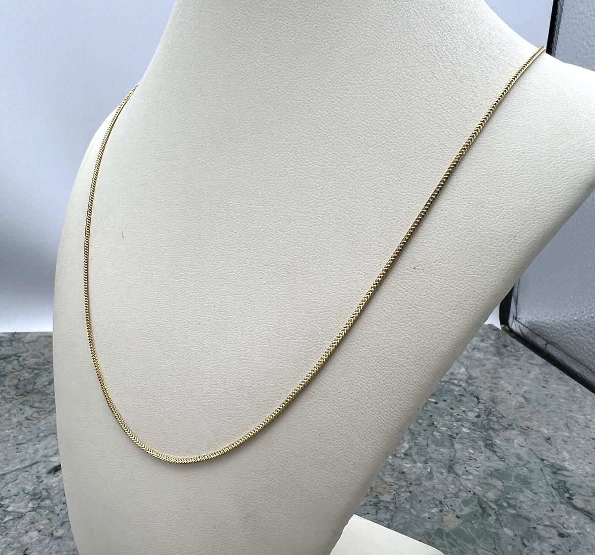14k Gold Herringbone or Franco Chain Necklace. 24" Chain. 3