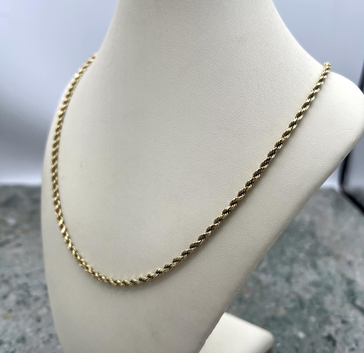 14k Gold Rope Chain Necklace. 20" Chain. 3
