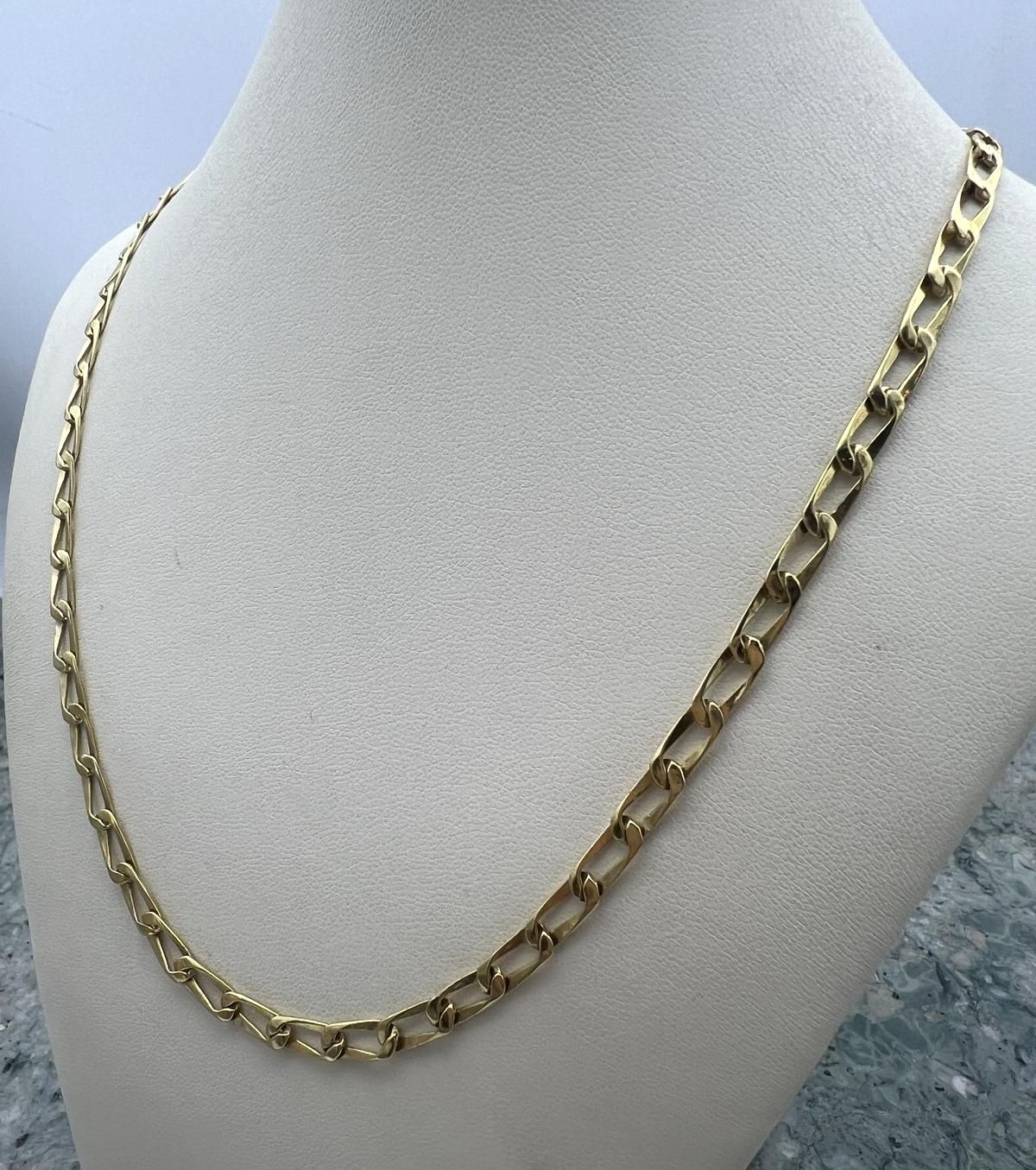 14k Gold Figaro-Style Open Link Chain Necklace. 20" Chain. 3