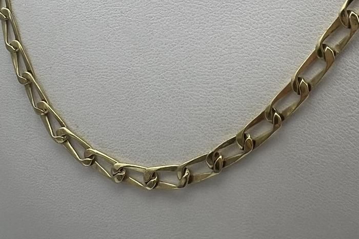 14k Gold Figaro-Style Open Link Chain Necklace. 20" Chain. 4