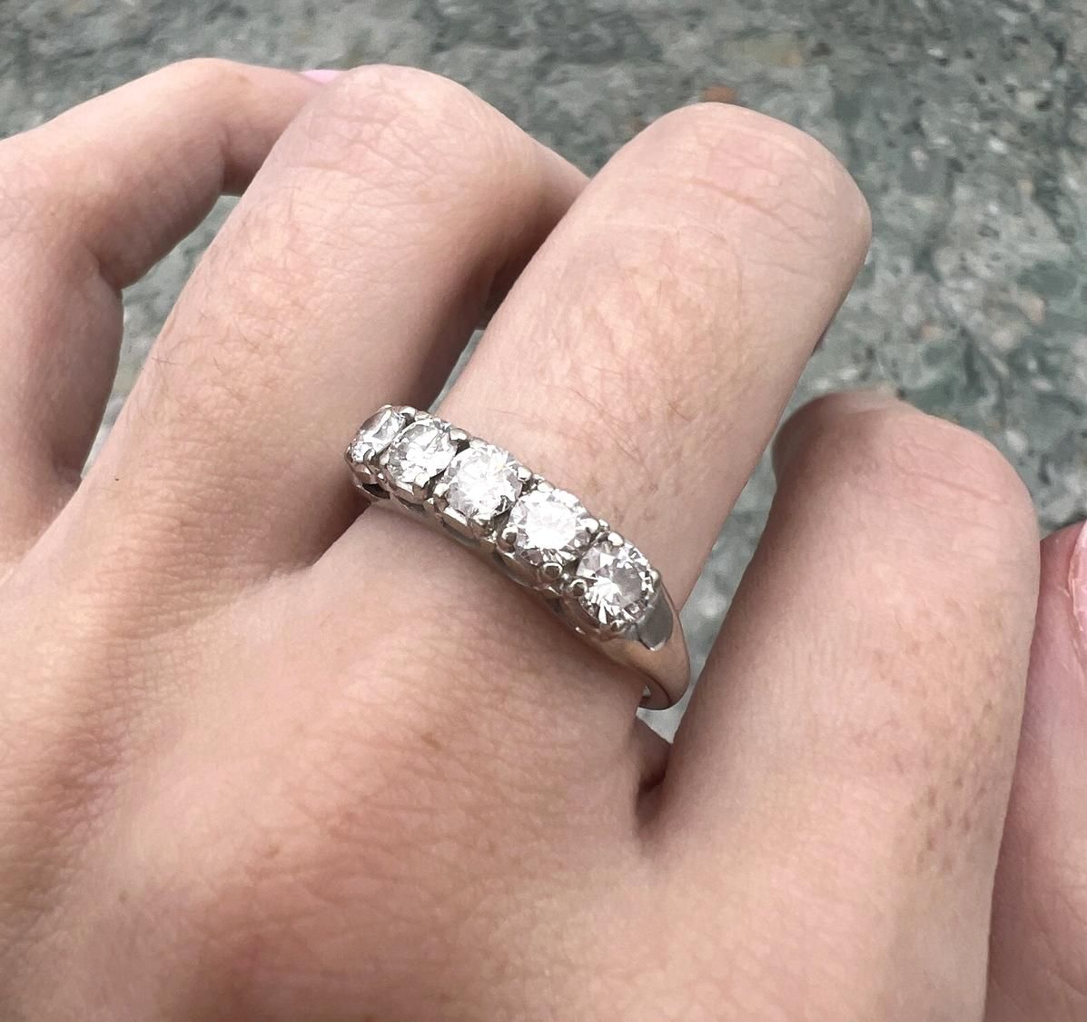 14k Vintage Five-Stone Diamond Band Ring in White Gold Setting 2