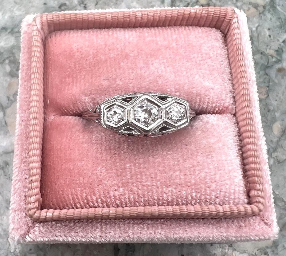 18k Art Deco Three-Stone Diamond Ring in White Gold Filigree Setting