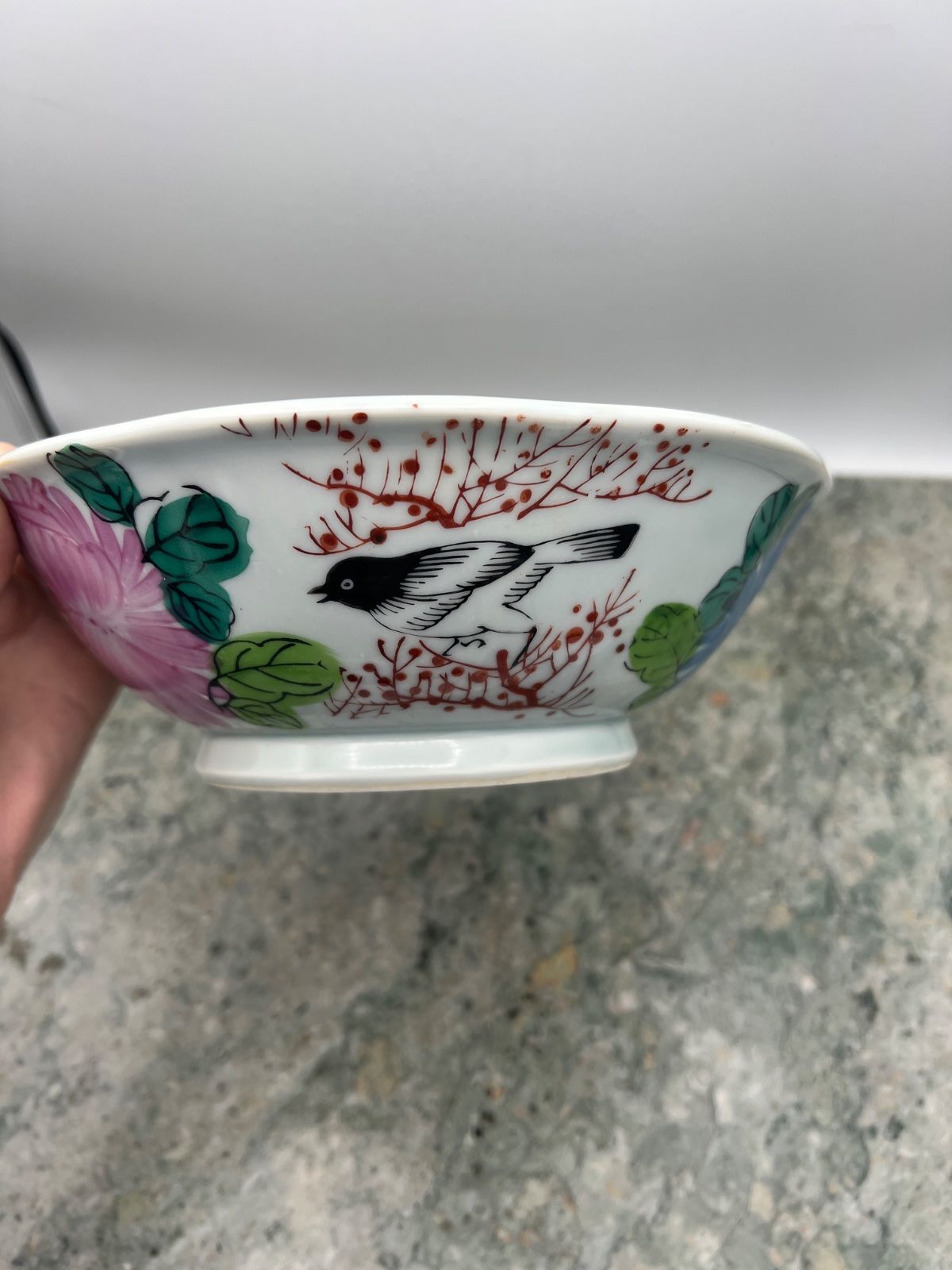Set of 4 Japanese Porcelain Bowls with Floral Motif - Hikari Mark 2