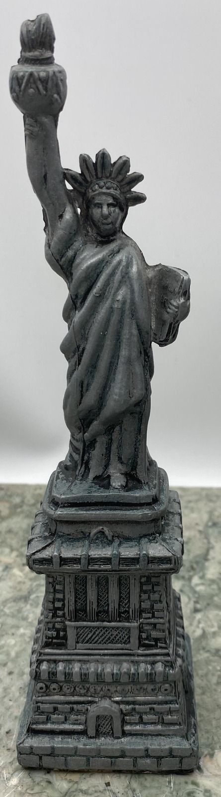 Vintage Cast Metal Statue of Liberty Souvenir Figurine 2