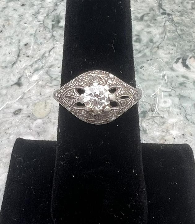 14k White Gold Antique Art Deco Filigree Moissanite Ring 2