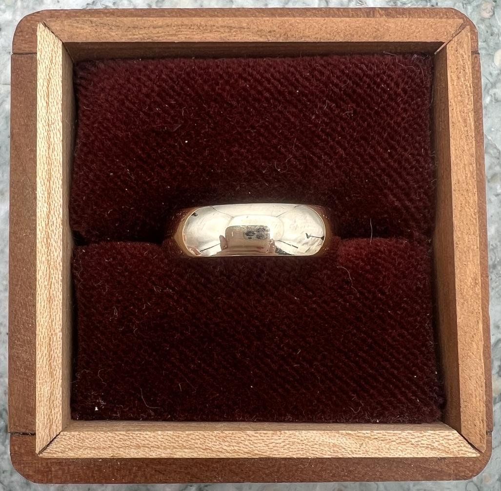 14k Gold Wedding Band