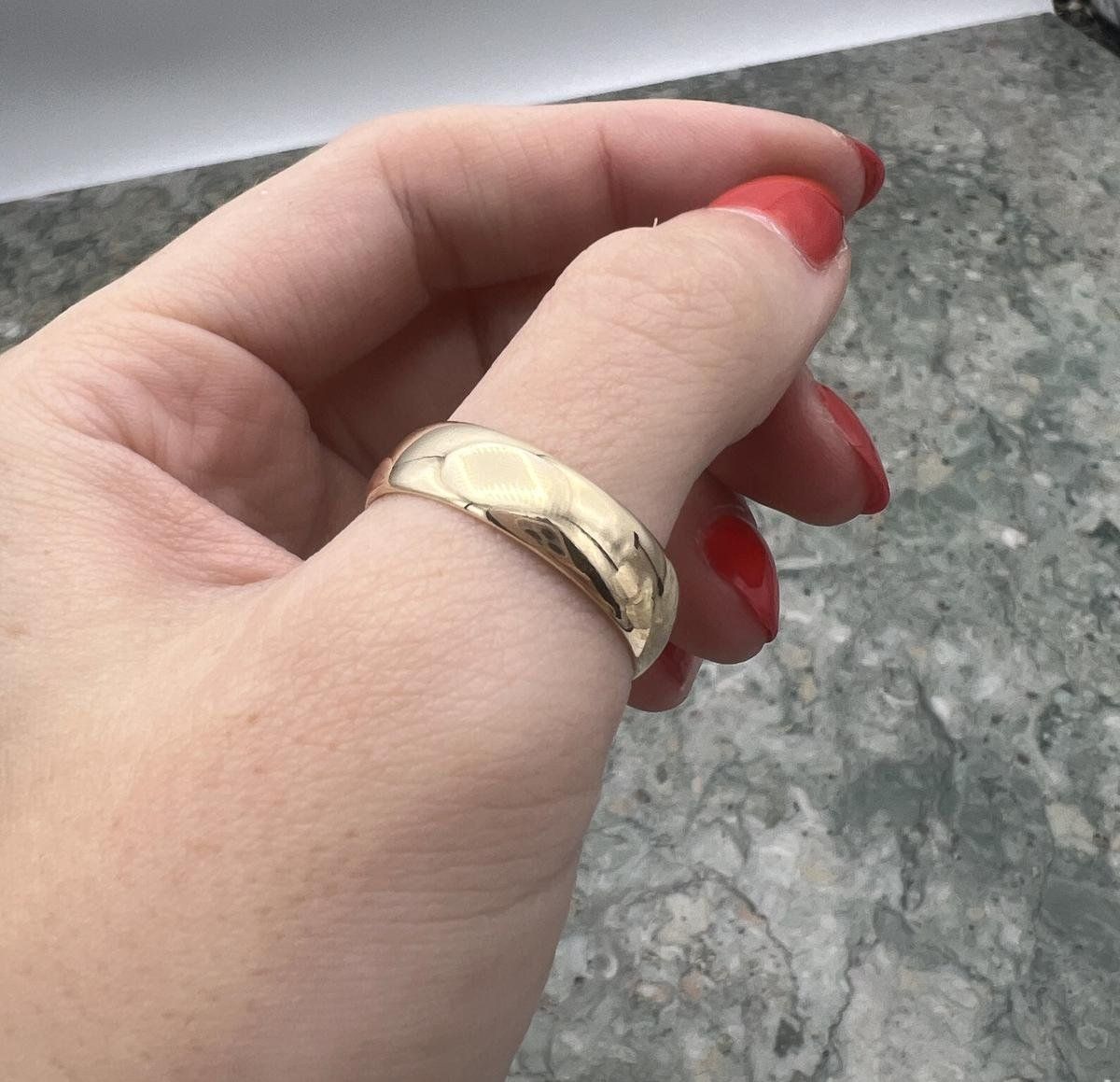 10k Gold Band Ring 3