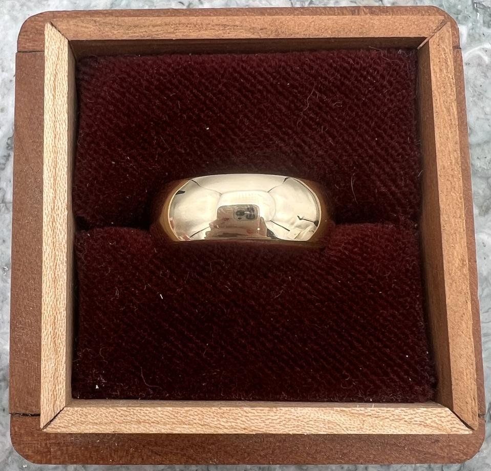 14k Gold Band Ring