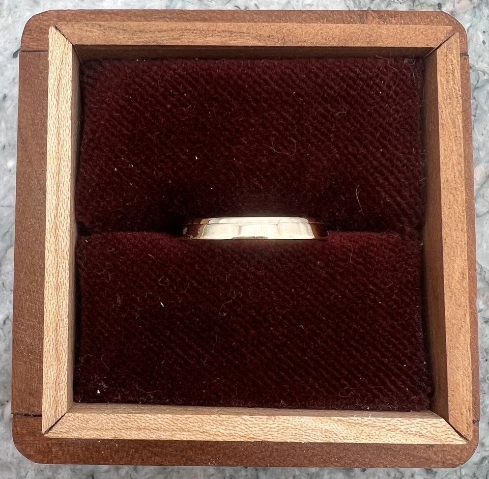 14k Gold Band Ring