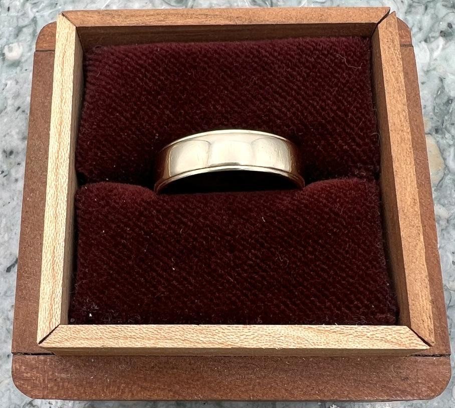 14k Gold Wedding Band