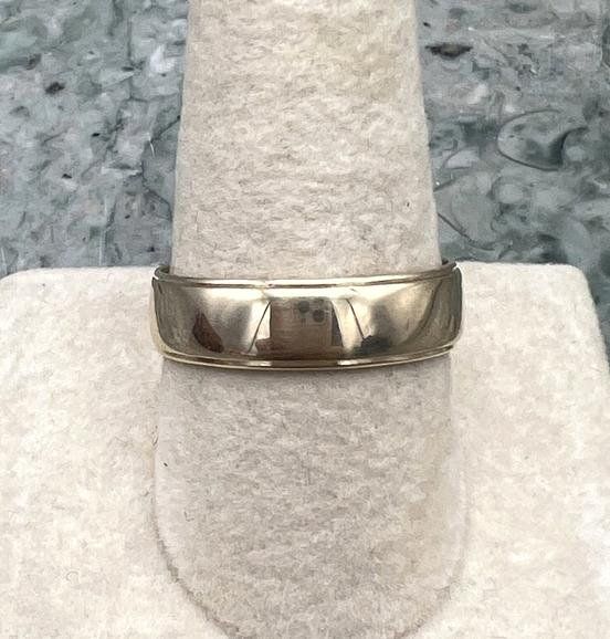 14k Gold Wedding Band 2