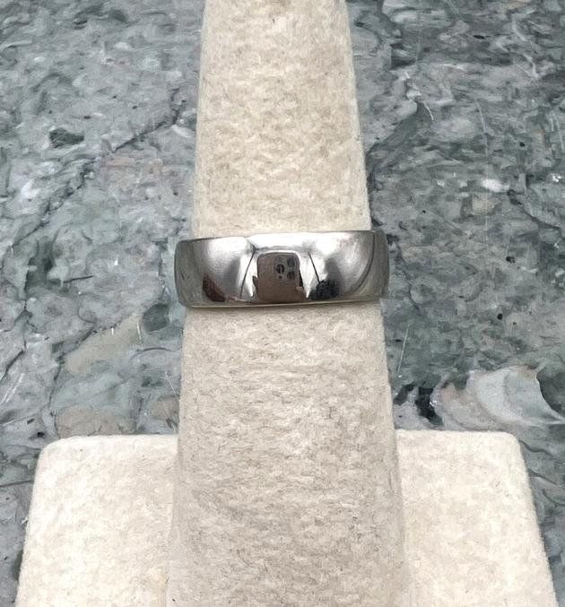 14k Wide White Gold Band Ring 2