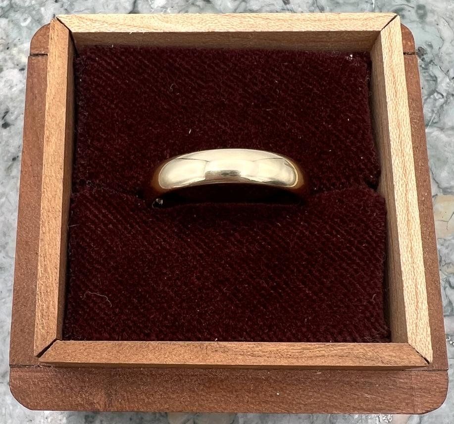 14k Gold Band Ring  - Classic Wedding Band Style