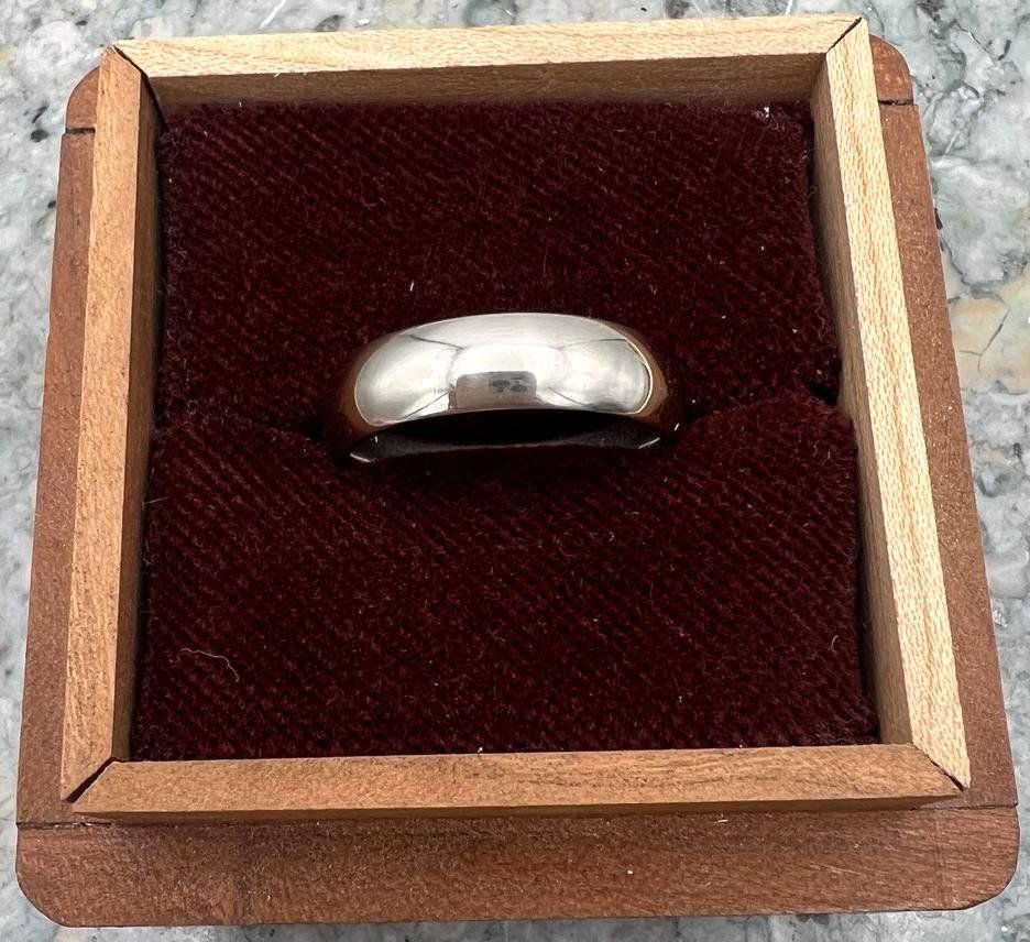 14k White Gold Wide Band Ring