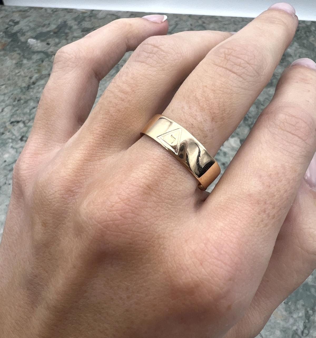 10k Wide Band Metal Ring with Engraved Triangle Symbol 3