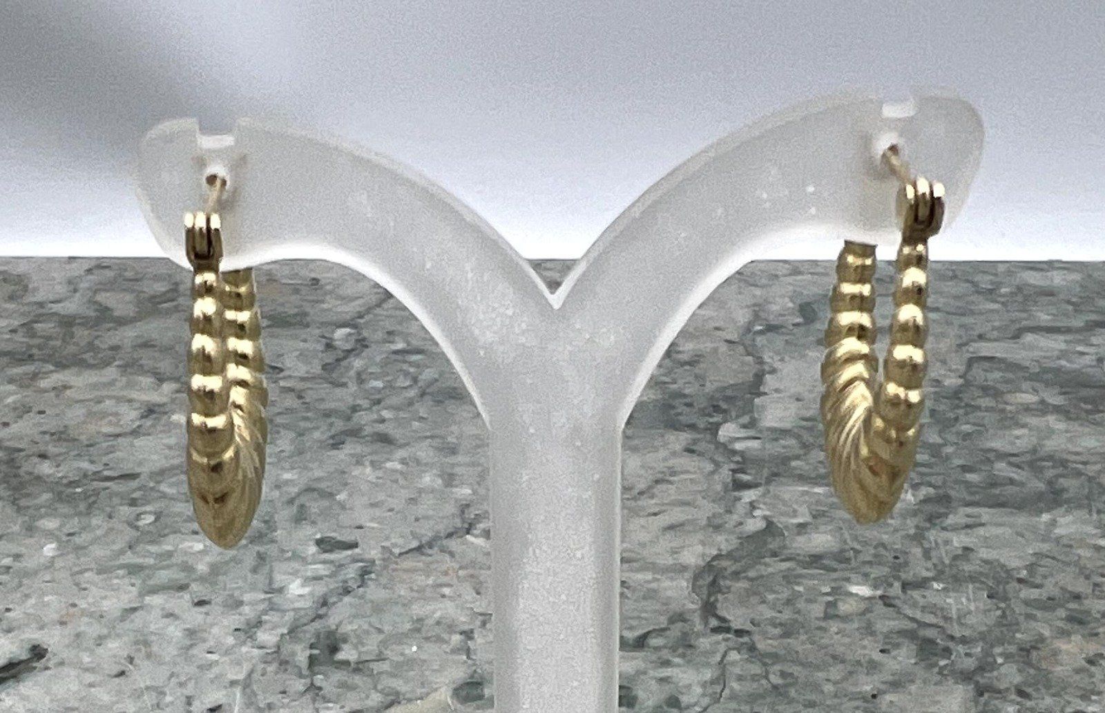 14k Gold Twisted Rope Hoop Earrings Vintage Style 3