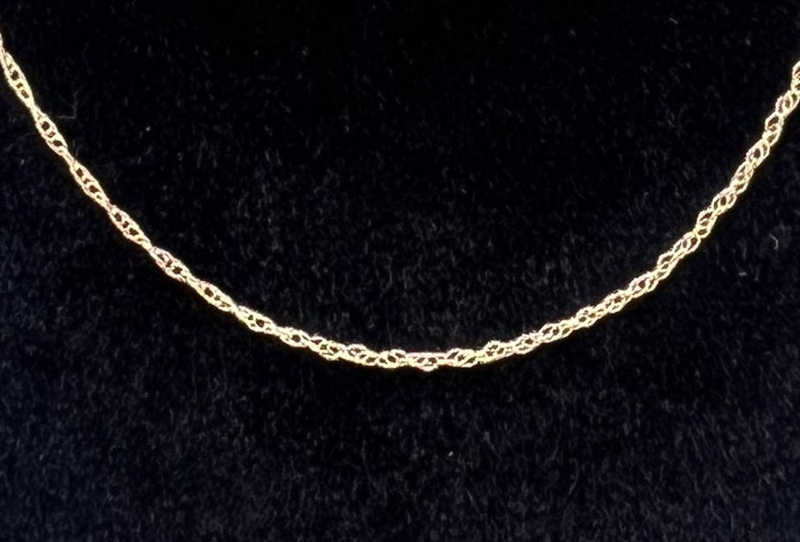 14K Gold Delicate Rope Chain Necklace. 16" Chain. 2