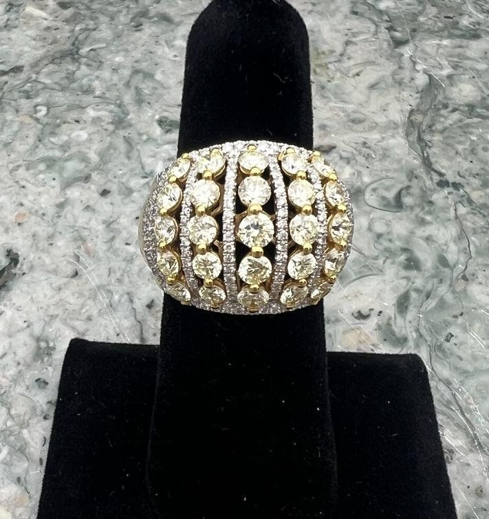 18k Gold Diamond Cluster Dome Cocktail Ring 2