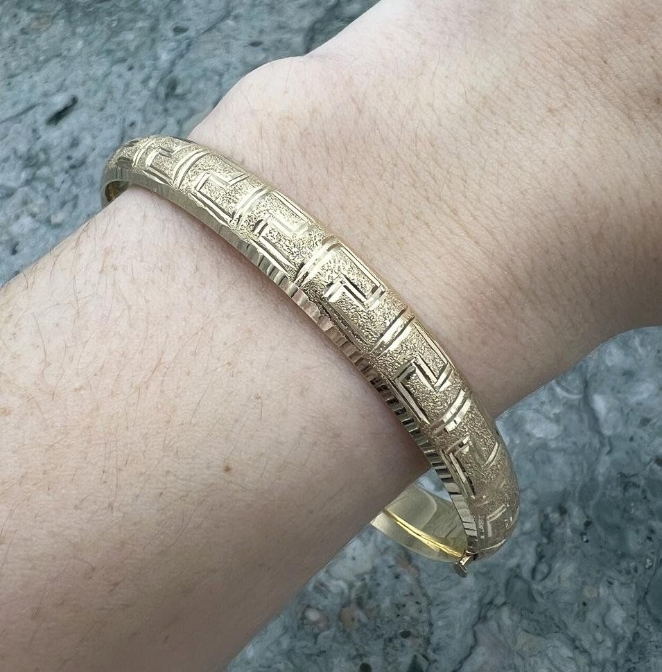 14k Gold Bangle Bracelet with Greek Key Pattern Textured 3