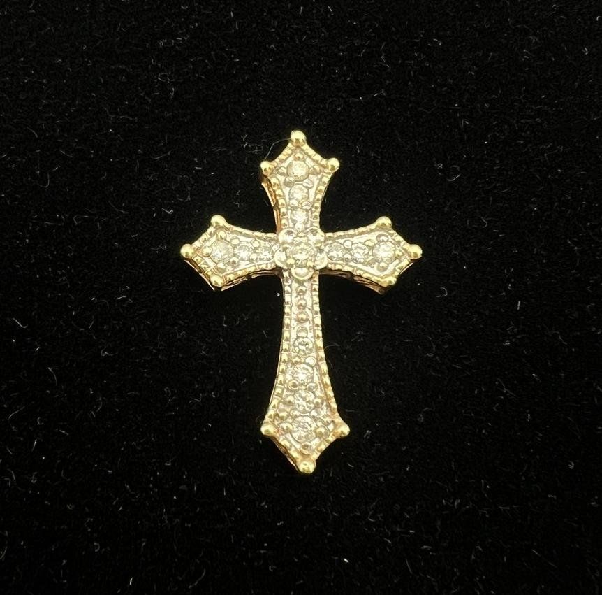 10k Gold Cross Pendant with Pavé-Set Diamonds