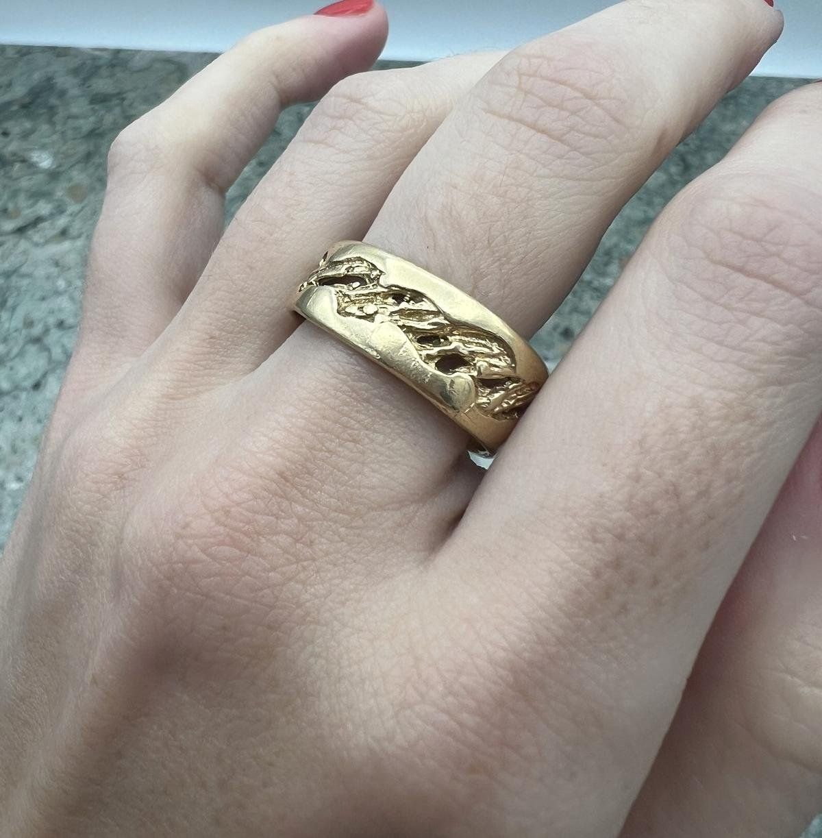 14k Gold Wide Band Ring with Openwork Organic Relief Design 3