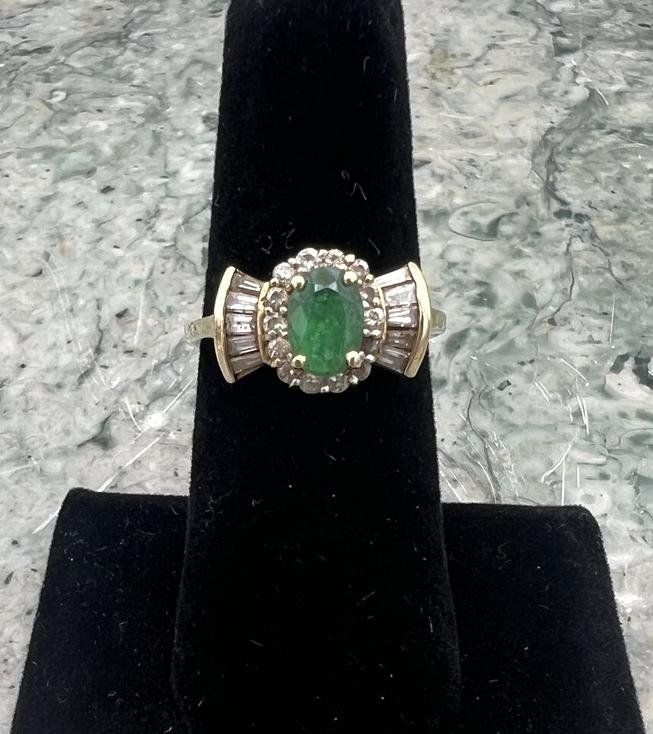 14K Gold Emerald & Diamond Cocktail Ring Baguette Halo Vintage 2