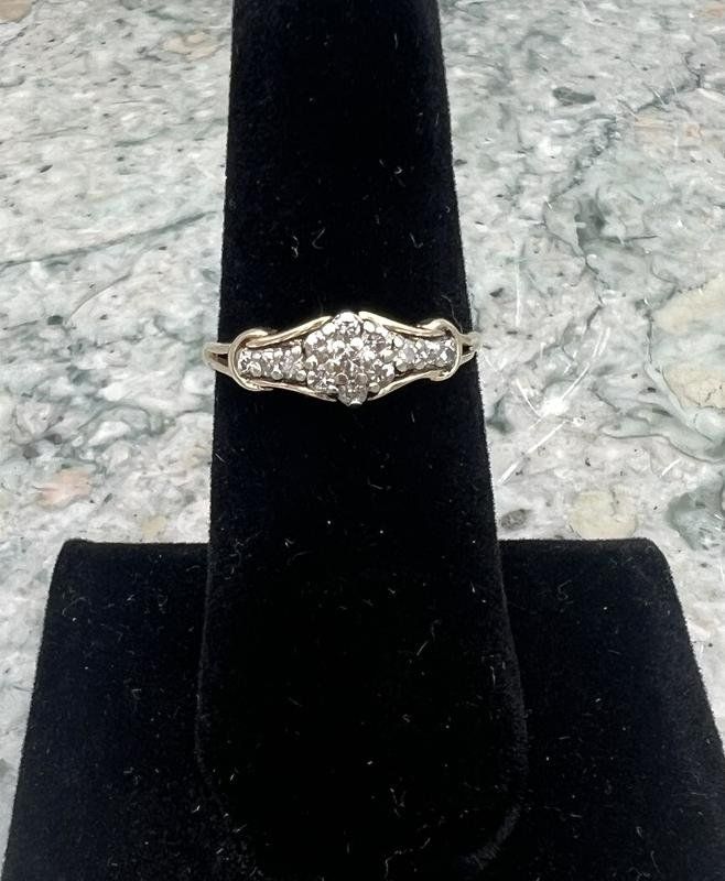 14k Vintage Gold Diamond Cluster Ring 2