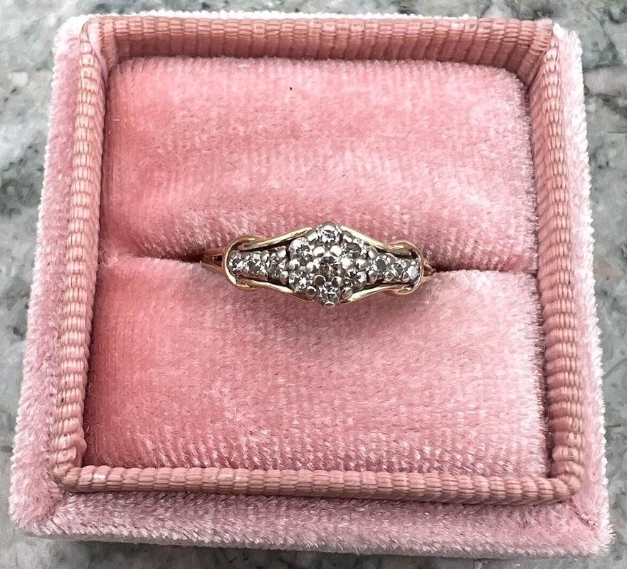 14k Vintage Gold Diamond Cluster Ring