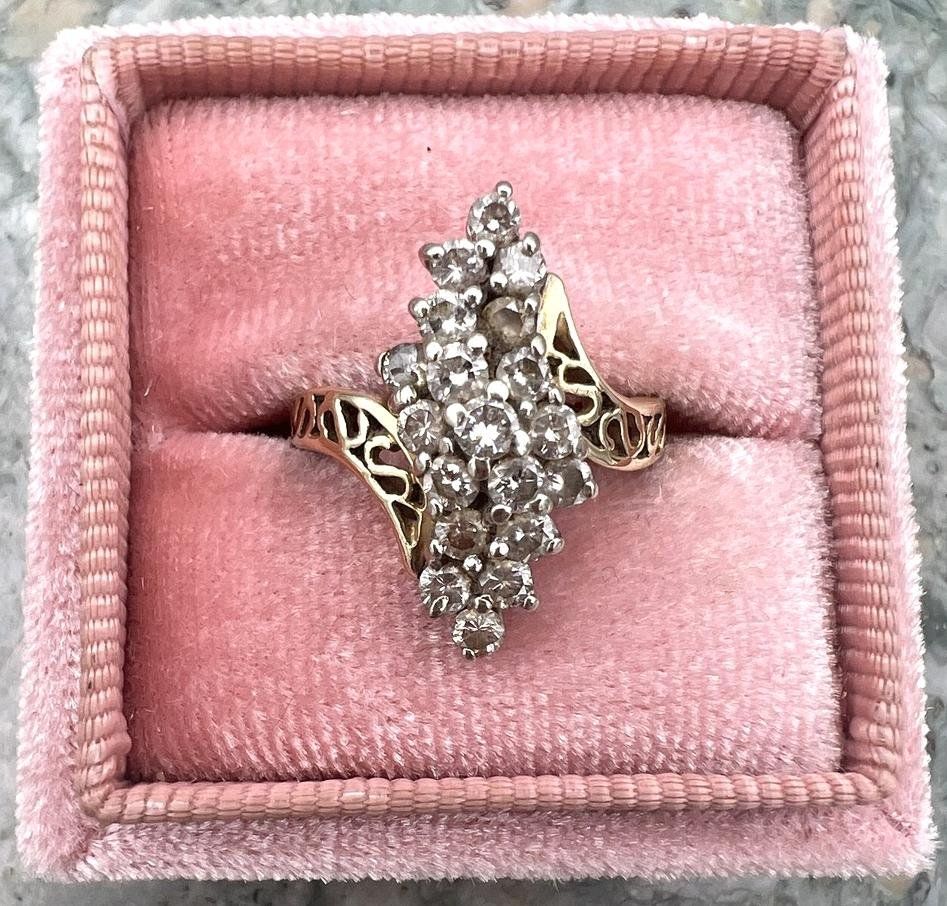 14k Vintage Gold Diamond Cluster Cocktail Ring Filigree Setting