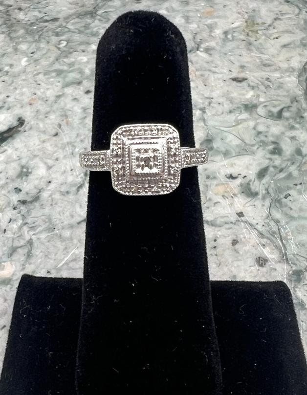 14k White Gold Diamond Halo Square Setting Engagement Ring 2